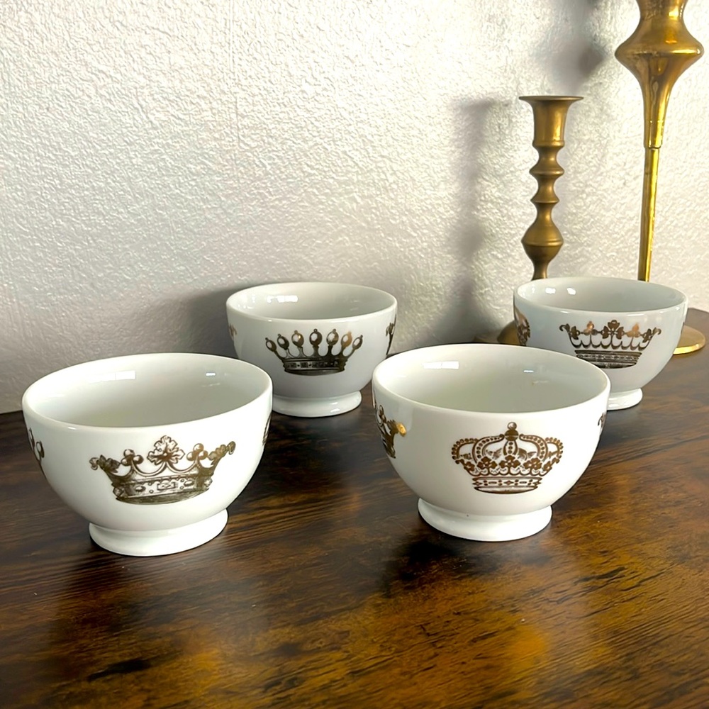 Rare KINGS ROAD by Rosannna white and gold CROWN footed dessert bowls set of 4